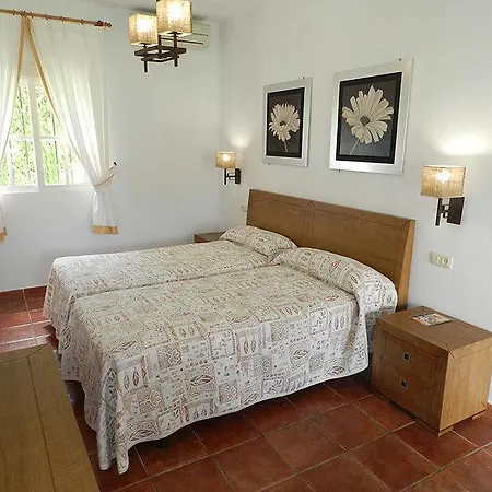 Acacias 2* Los Caños de Meca